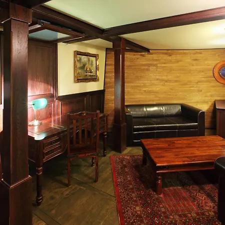 Hotel na wodzie Boat Matylda