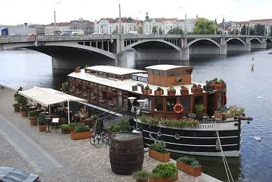 Hotel na wodzie Boat Matylda