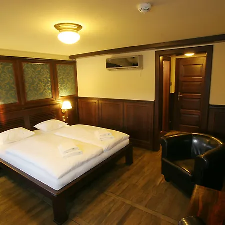 قارب ماتيلدا براغ