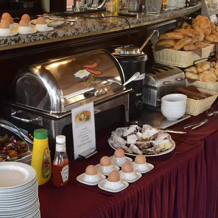 Boat Matylda Ботель