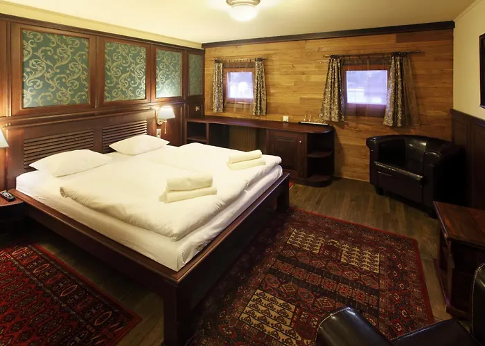 ボート マチルダ 船上ホテル