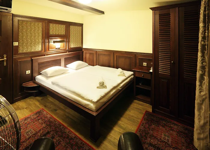 ボート マチルダ 船上ホテル 4*